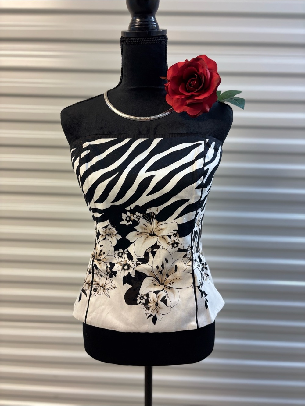 White House Black Market Black & White Strapless Floral Zebra Bone in iCami New - Picture 10 of 10